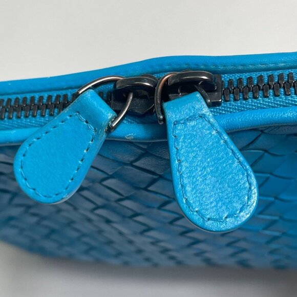 BOTTEGA VENETA Blue Intrecciato Pochette Shoulder Bag - Picture 6 of 15